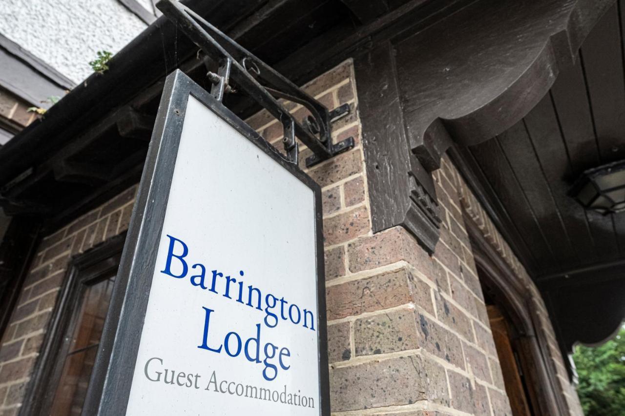 Barrington Lodge クローリー エクステリア 写真